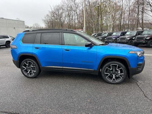 Hydro Blue Pearlcoat 2026 Jeep Cherokee Overland