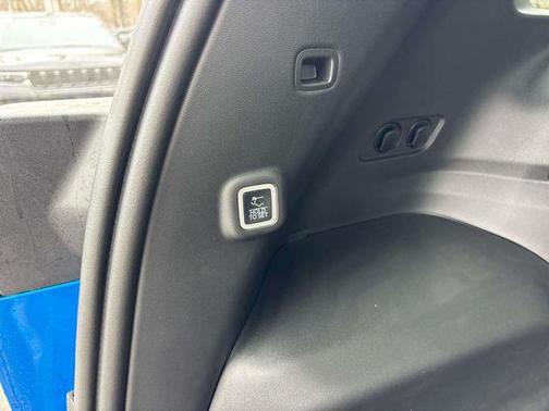 Hydro Blue Pearlcoat 2026 Jeep Cherokee Overland