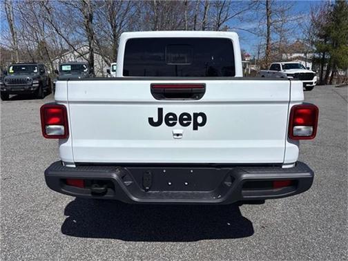 2025 Jeep Gladiator Sport