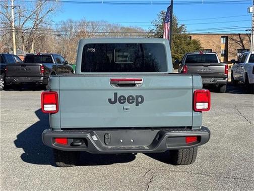 2025 Jeep Gladiator Sport