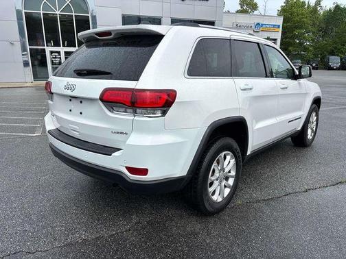 Bright White Clearcoat 2021 Jeep Grand Cherokee Laredo E