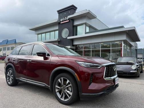 Deep Bordeaux 2023 INFINITI QX60 Luxe