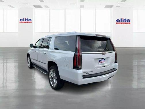 2017 Cadillac Escalade ESV Luxury