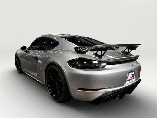 2021 Porsche 718 Cayman GT4