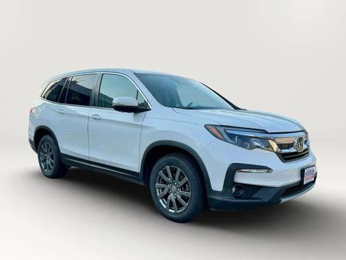 White 2021 Honda Pilot EX