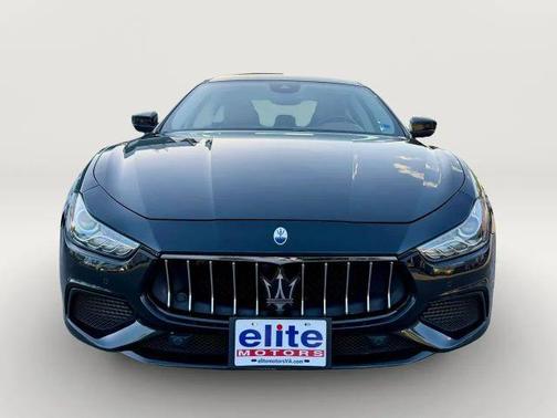 2022 Maserati Ghibli Modena Q4