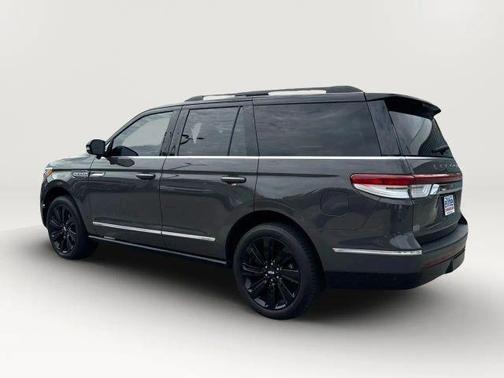 2022 Lincoln Navigator Black Label