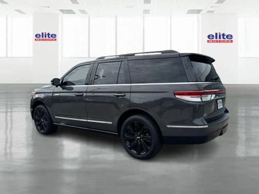 2022 Lincoln Navigator Black Label
