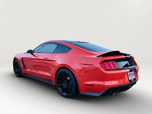 2016 Ford Shelby GT350 Base
