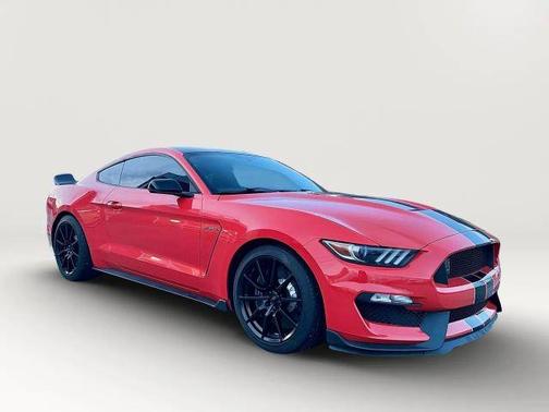 2016 Ford Shelby GT350 Base