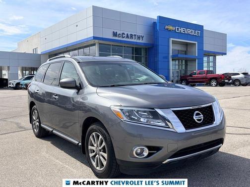 Gun 2015 Nissan Pathfinder SV