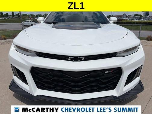 Summit White 2019 Chevrolet Camaro ZL1