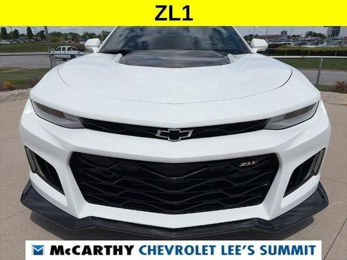 Summit White 2019 Chevrolet Camaro ZL1