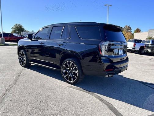 2025 Chevrolet Tahoe RST
