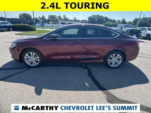 2017 Chrysler 200 LX