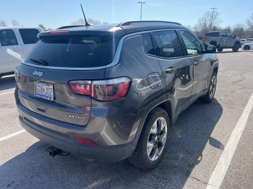 Granite Crystal Clearcoat Metallic 2018 Jeep Compass Limited
