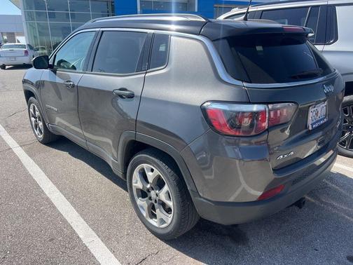 Granite Crystal Clearcoat Metallic 2018 Jeep Compass Limited