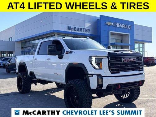 Summit White 2024 GMC Sierra 2500 AT4