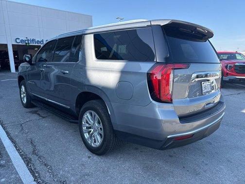 Steel Metallic 2022 GMC Yukon XL SLT