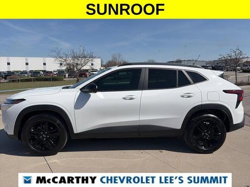 Summit White 2025 Chevrolet Trax ACTIV
