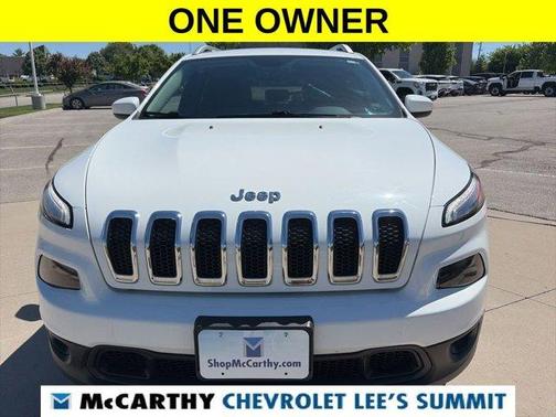 Bright White Clearcoat 2017 Jeep Cherokee Latitude