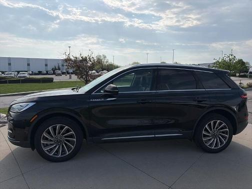 Black Metallic 2024 Lincoln Corsair Reserve