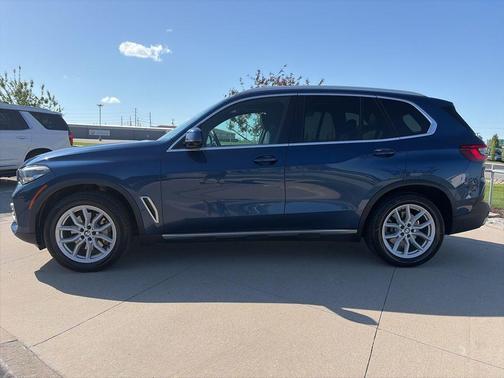 Blue Metallic 2019 BMW X5 xDrive40i