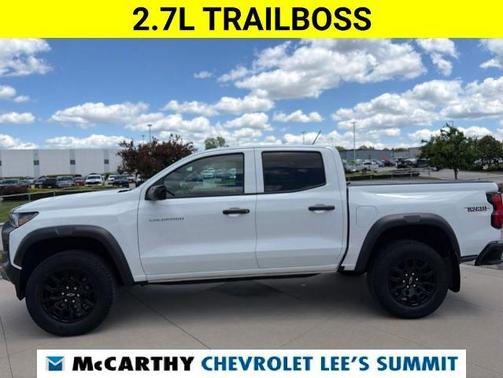 Summit White 2023 Chevrolet Colorado Trail Boss