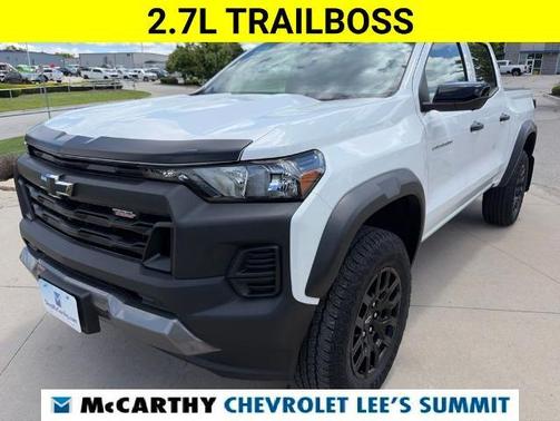 Summit White 2023 Chevrolet Colorado Trail Boss