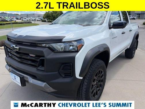 Summit White 2023 Chevrolet Colorado Trail Boss