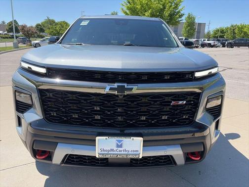 Sterling Gray Metallic 2026 Chevrolet Traverse Z71