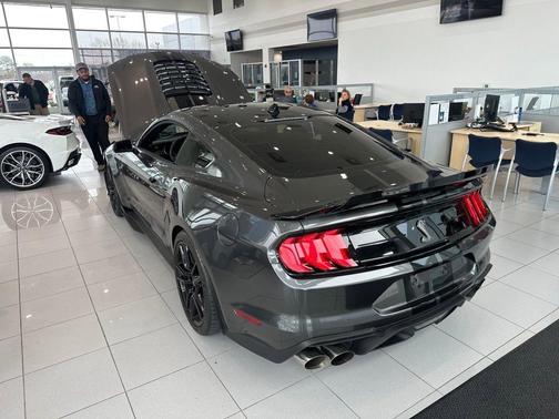 2020 Ford Shelby GT500 Base