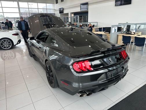 2020 Ford Shelby GT500 Base