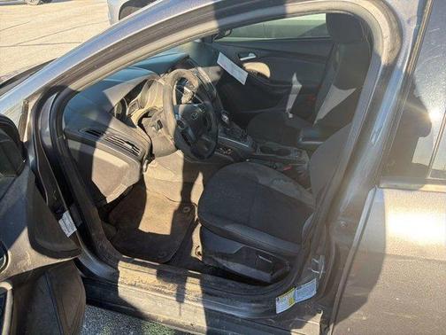 Sterling Gray Metallic 2014 Ford Focus SE