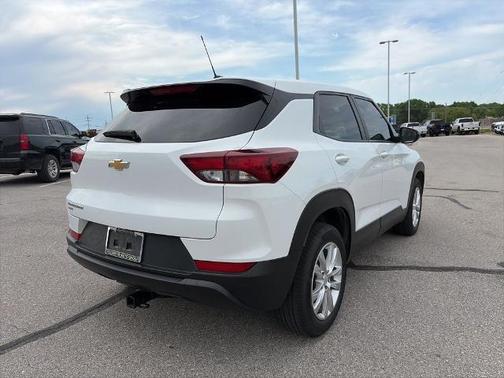 Summit White 2023 Chevrolet Trailblazer LS