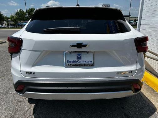 Summit White 2026 Chevrolet Trax LT