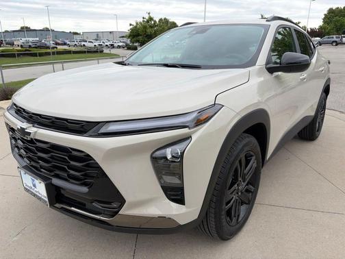 White Sand 2026 Chevrolet Trax ACTIV