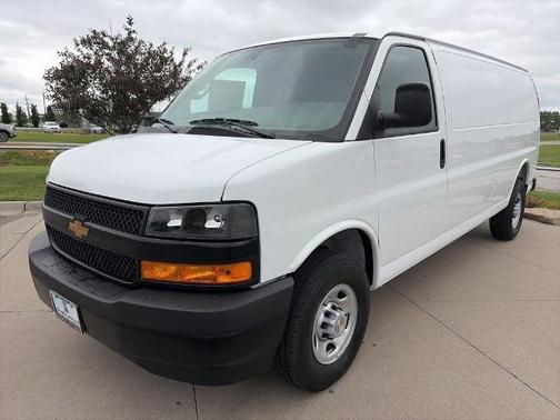 Summit White 2026 Chevrolet Express 2500 Work Van