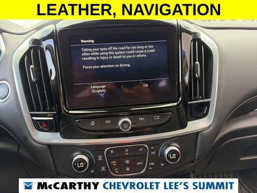 Summit White 2022 Chevrolet Traverse LT Leather