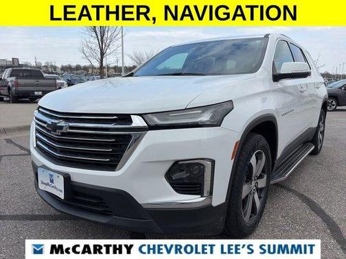 Summit White 2022 Chevrolet Traverse LT Leather