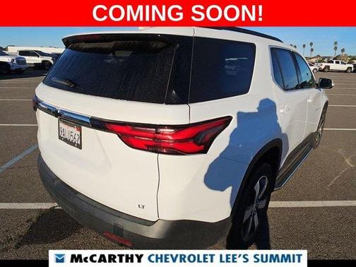 Summit White 2022 Chevrolet Traverse LT Leather