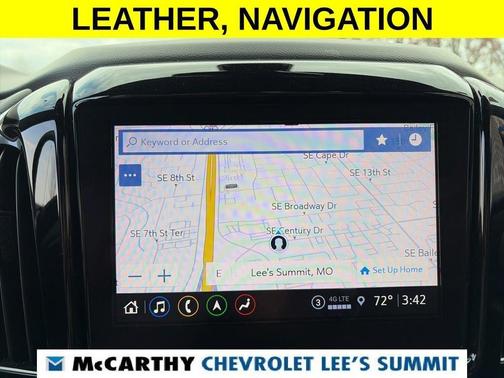 Summit White 2022 Chevrolet Traverse LT Leather