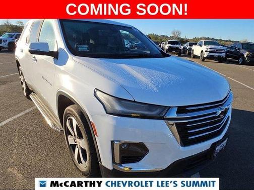 Summit White 2022 Chevrolet Traverse LT Leather