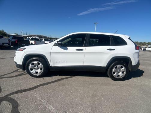 2017 Jeep Cherokee Sport