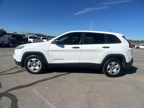 2017 Jeep Cherokee Sport
