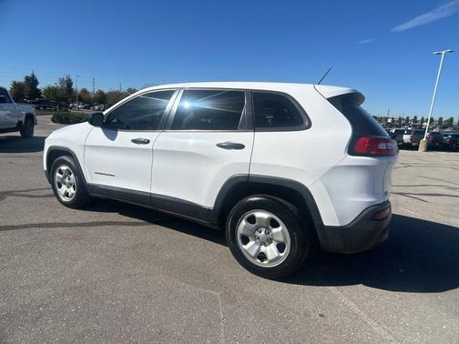 2017 Jeep Cherokee Sport