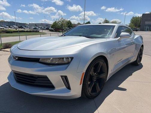 Silver Ice Metallic 2018 Chevrolet Camaro 1LT