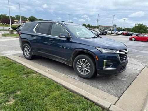 Northsky Blue Metallic 2022 Chevrolet Traverse LT Cloth