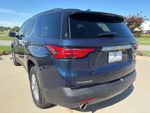 Blue Metallic 2022 Chevrolet Traverse LT Cloth