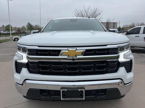 Summit White 2026 Chevrolet Silverado 1500 LT